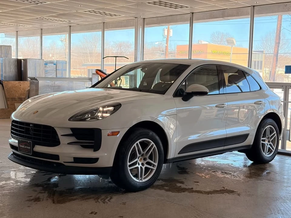 2019 Porsche Macan - Image 2 of 19