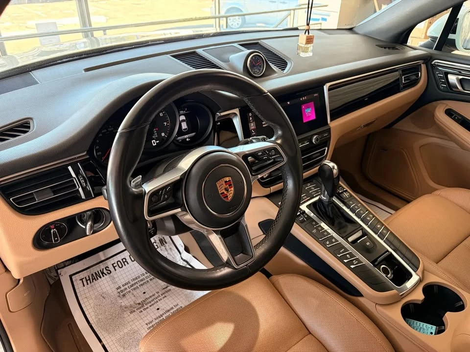 2019 Porsche Macan - Image 10 of 19