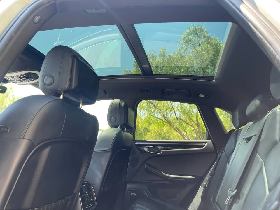 2019 Porsche Macan - Image 7 of 10
