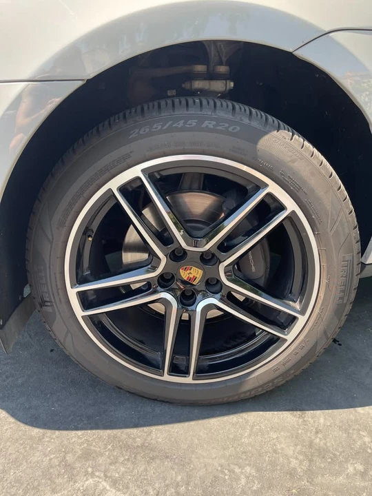 2019 Porsche Macan - Image 4 of 10