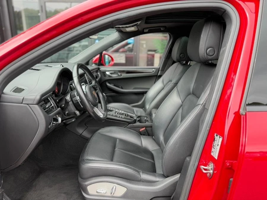 2019 Porsche Macan - Image 8 of 20