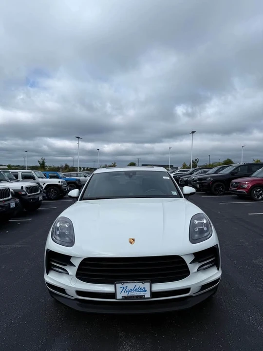 2019 Porsche Macan - Image 2 of 9