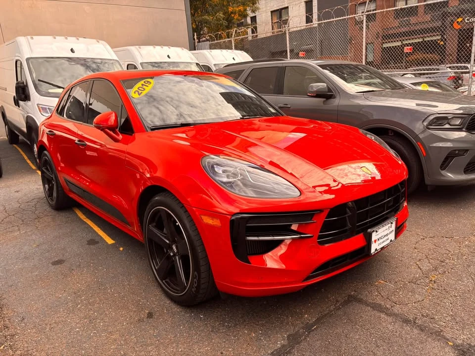 2019 Porsche Macan - Image 2 of 13