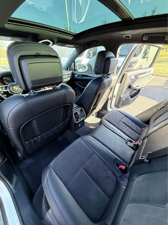 2019 Porsche Macan - Image 7 of 8