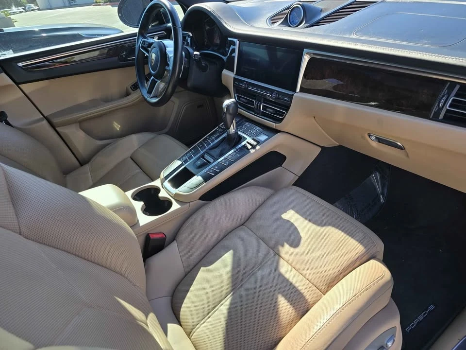 2019 Porsche Macan - Image 9 of 12