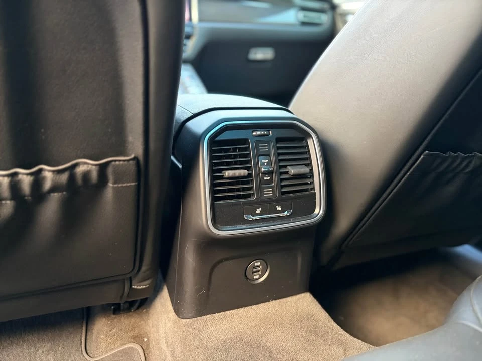 2019 Porsche Macan - Image 13 of 14