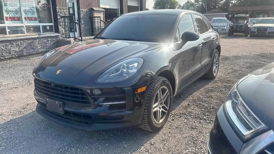 2019 Porsche Macan - Image 2 of 2