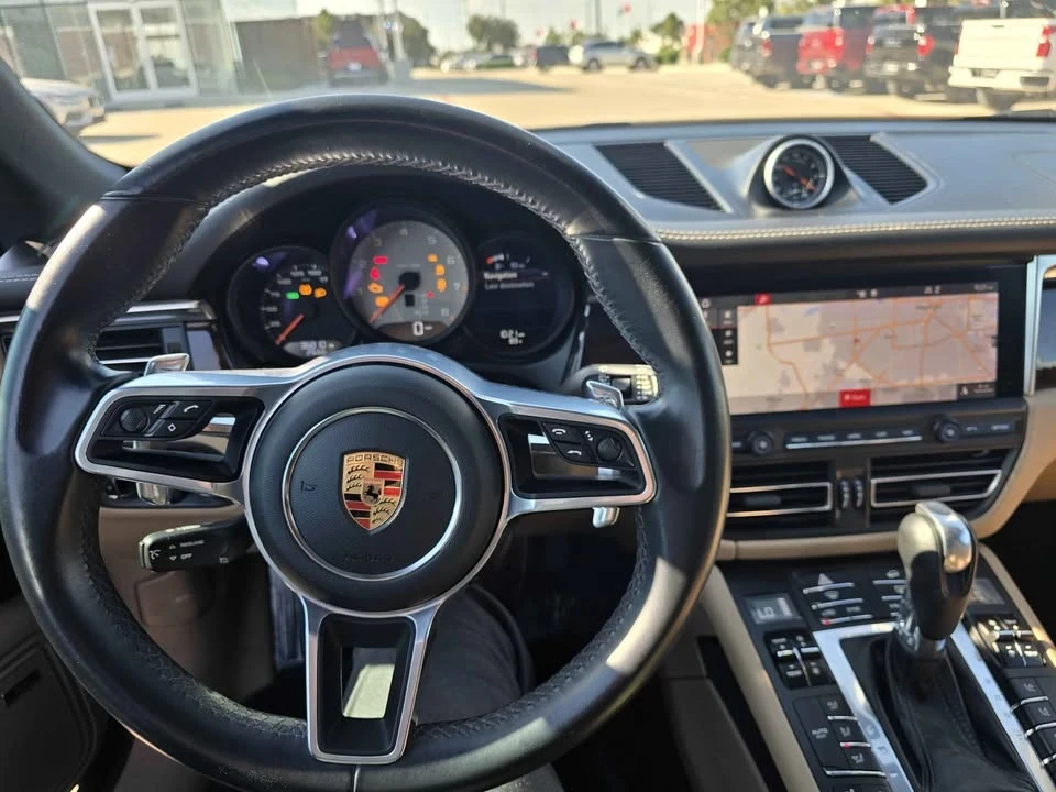 2019 Porsche Macan - Image 10 of 12