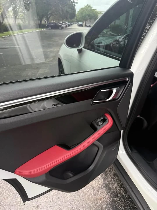 2019 Porsche Macan - Image 6 of 12