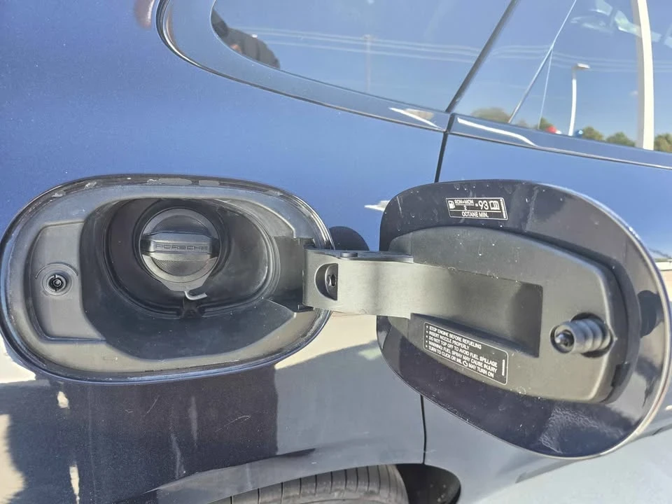 2019 Porsche Macan - Image 7 of 12