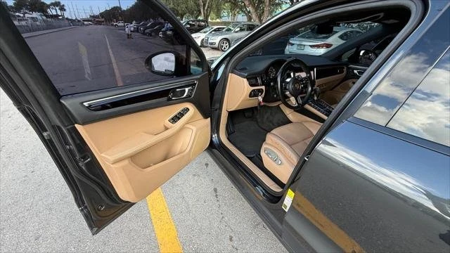 2019 Porsche Macan - Image 11 of 20