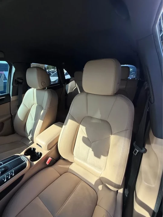 2019 Porsche Macan - Image 5 of 6