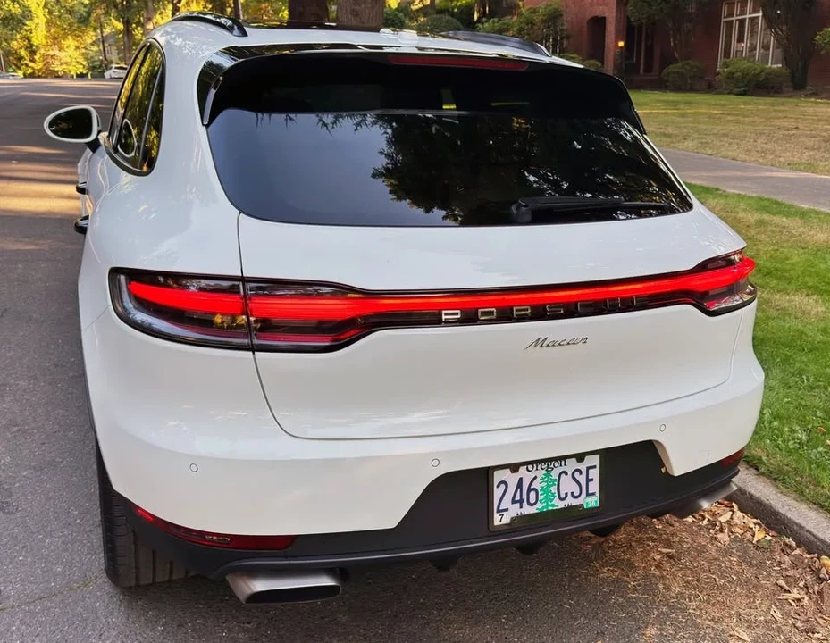 2019 Porsche Macan - Image 10 of 20