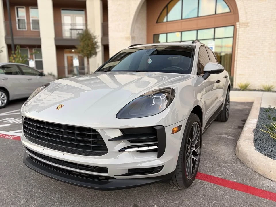 2019 Porsche Macan - Image 9 of 18