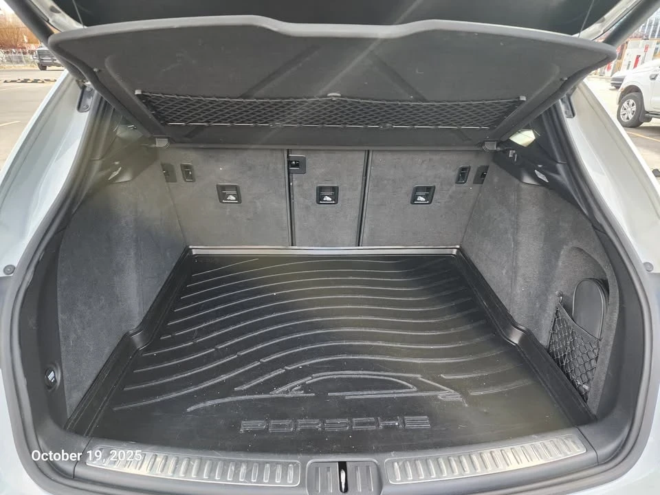 2019 Porsche Macan - Image 6 of 12