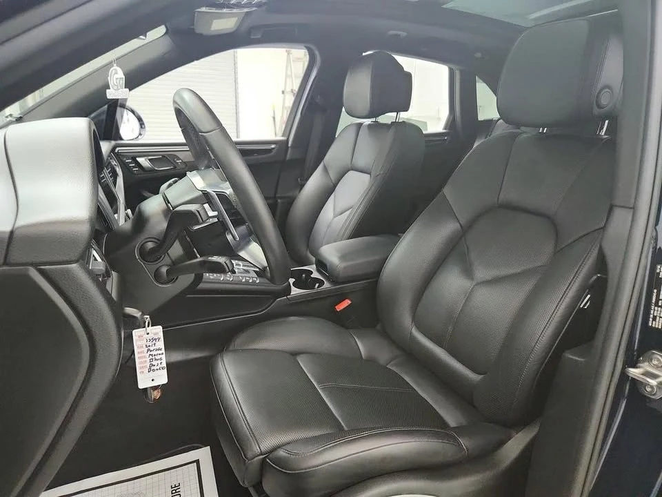 2019 Porsche Macan - Image 14 of 20