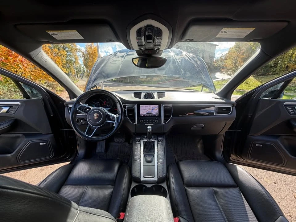 2019 Porsche Macan - Image 9 of 13