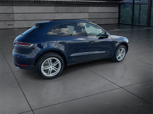 2019 Porsche Macan - Image 8 of 9