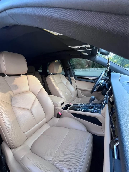 2019 Porsche Macan - Image 12 of 16