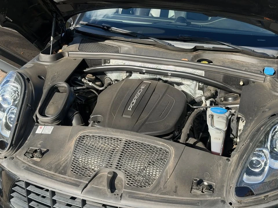 2019 Porsche Macan - Image 12 of 13
