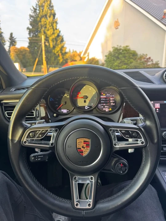 2019 Porsche Macan - Image 3 of 4