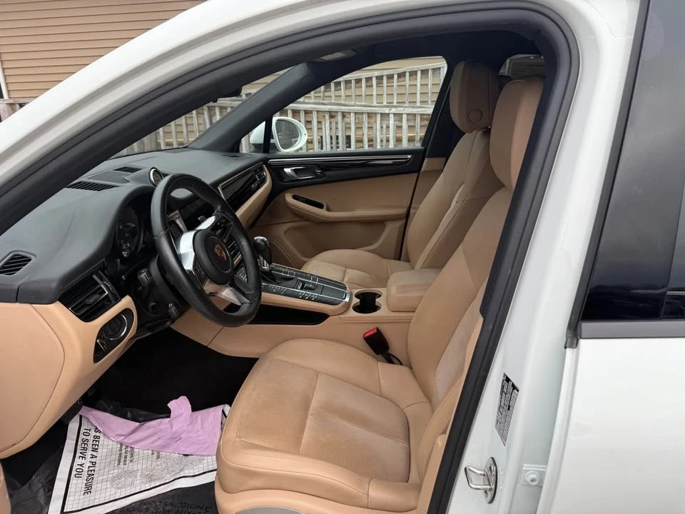 2019 Porsche Macan - Image 8 of 14