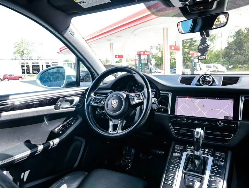 2019 Porsche Macan - Image 4 of 5