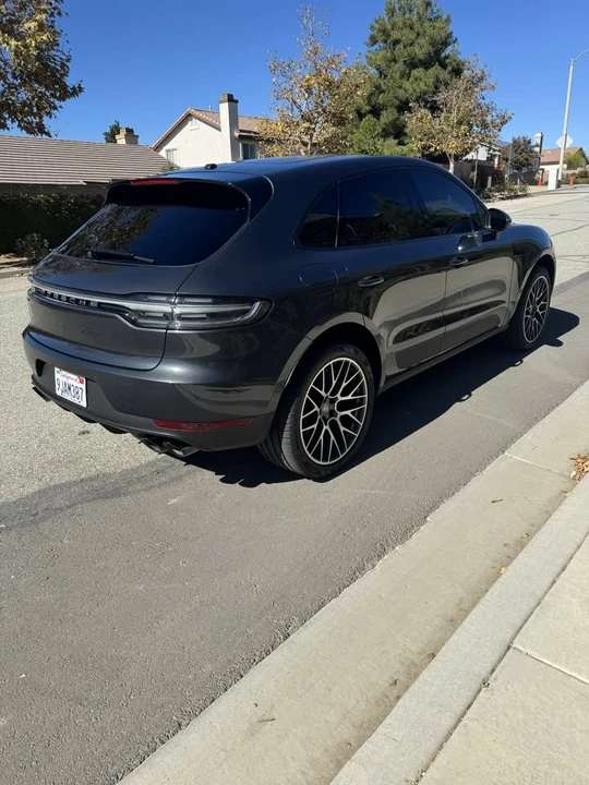 2019 Porsche Macan - Image 2 of 9