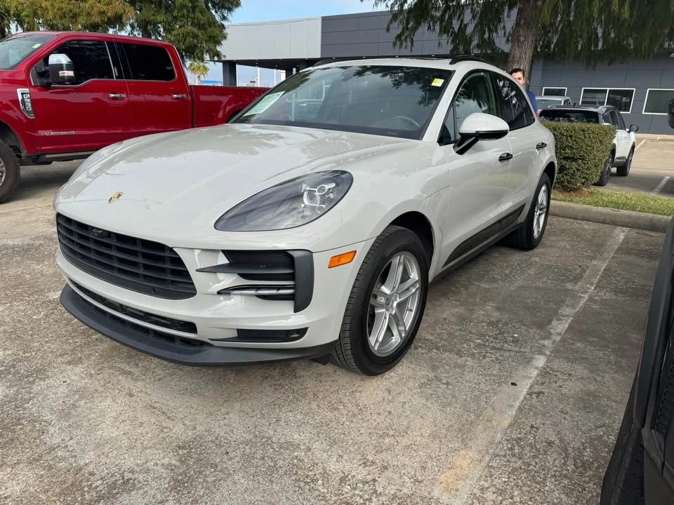 2019 Porsche Macan - Image 2 of 9