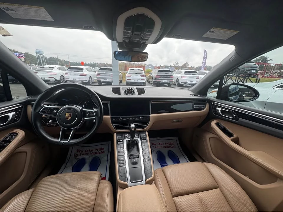 2019 Porsche Macan - Image 7 of 10