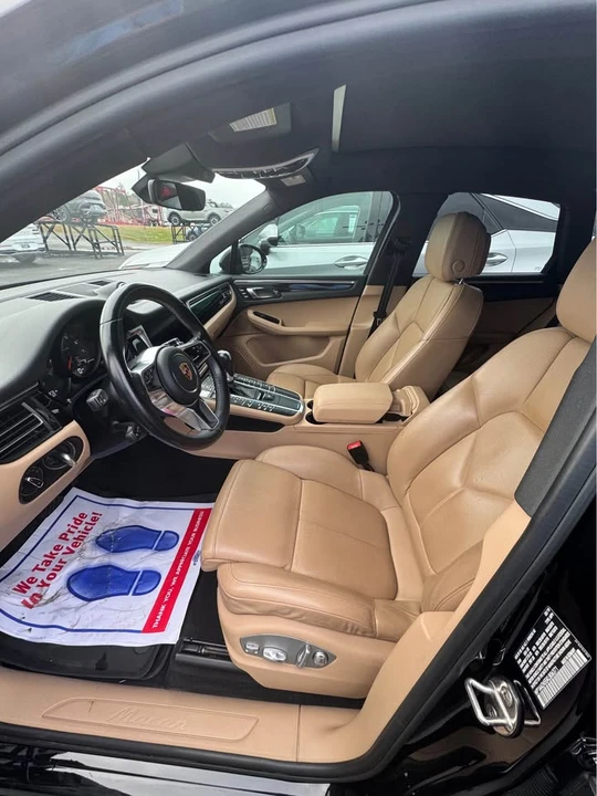 2019 Porsche Macan - Image 8 of 10