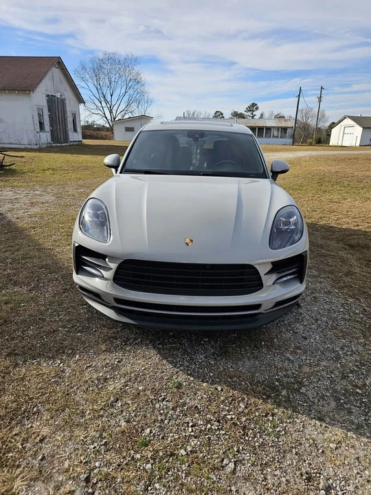 2019 Porsche Macan - Image 6 of 10
