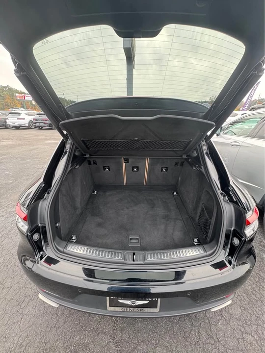 2019 Porsche Macan - Image 4 of 10