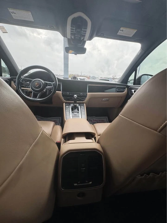 2019 Porsche Macan - Image 6 of 10