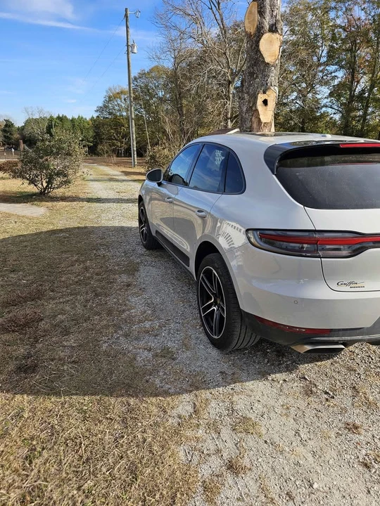 2019 Porsche Macan - Image 8 of 10