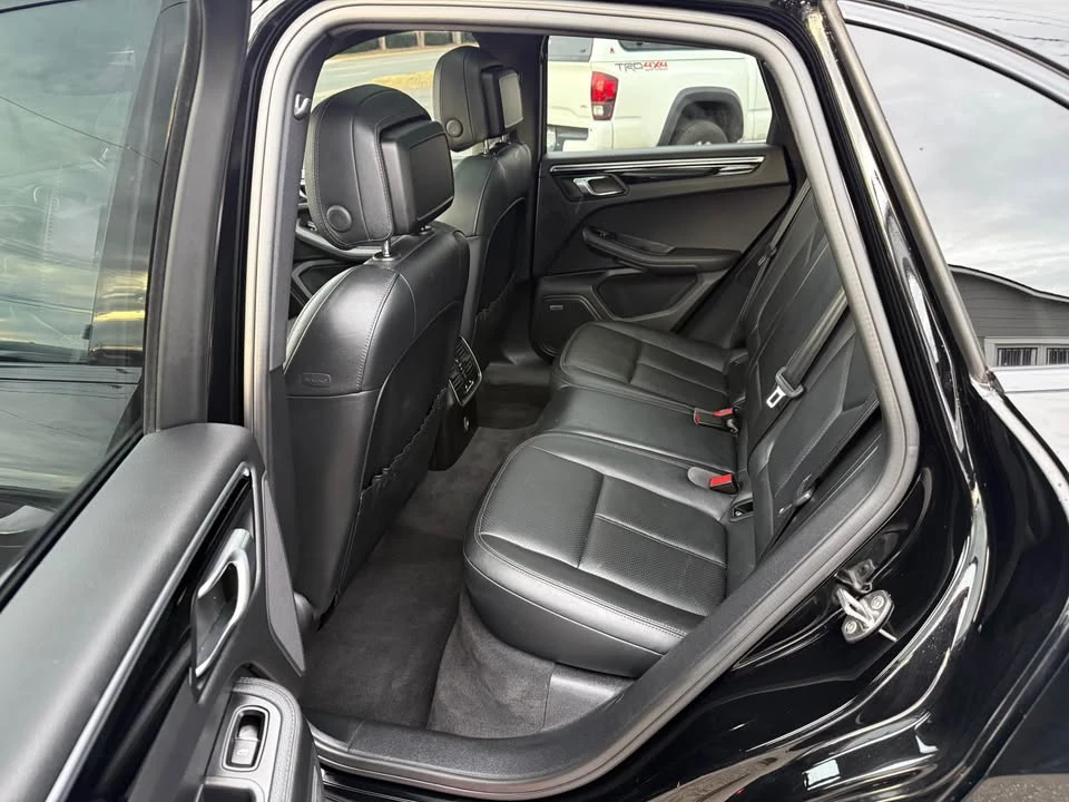 2019 Porsche Macan - Image 13 of 14
