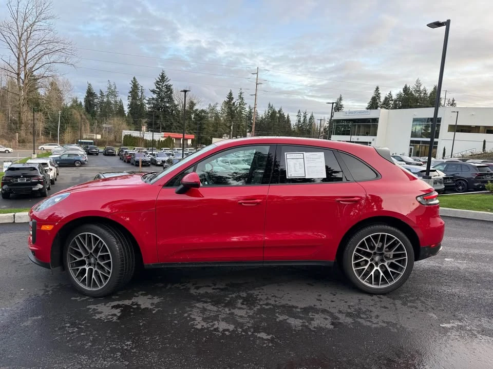 2019 Porsche Macan - Image 2 of 10