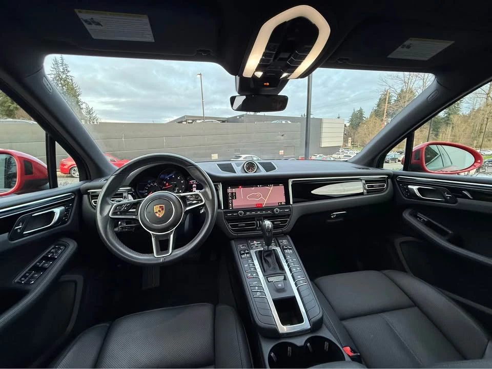 2019 Porsche Macan - Image 9 of 10