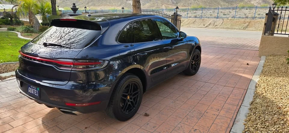 2019 Porsche Macan - Image 8 of 17