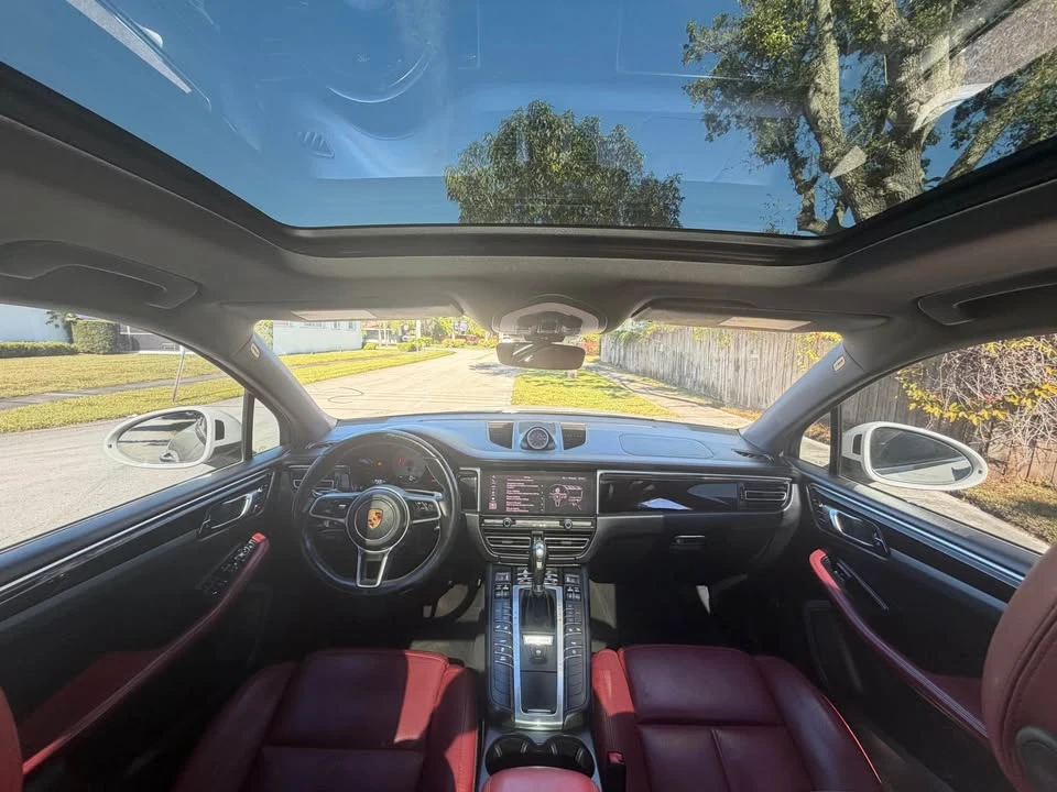 2019 Porsche Macan - Image 7 of 10