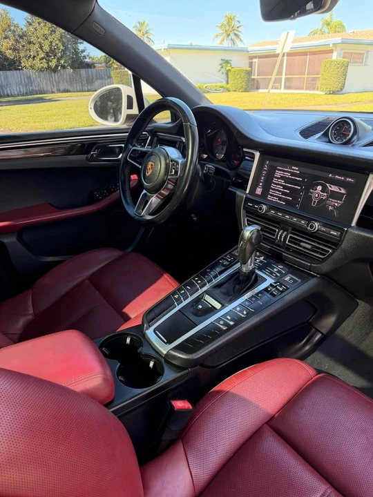 2019 Porsche Macan - Image 10 of 10