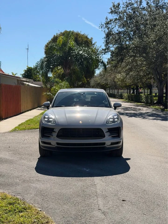 2019 Porsche Macan - Image 2 of 11