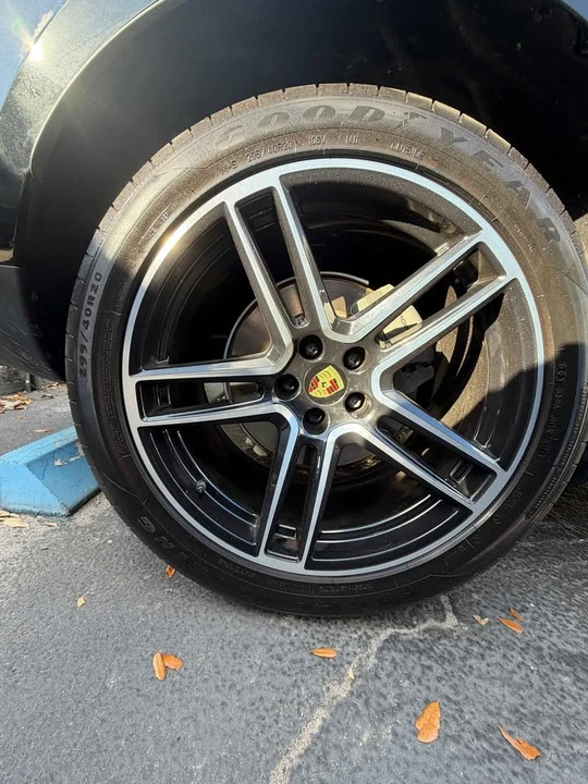 2019 Porsche Macan - Image 3 of 5