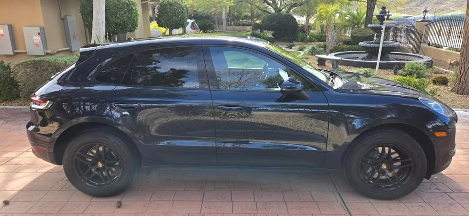 2019 Porsche Macan - Image 10 of 17