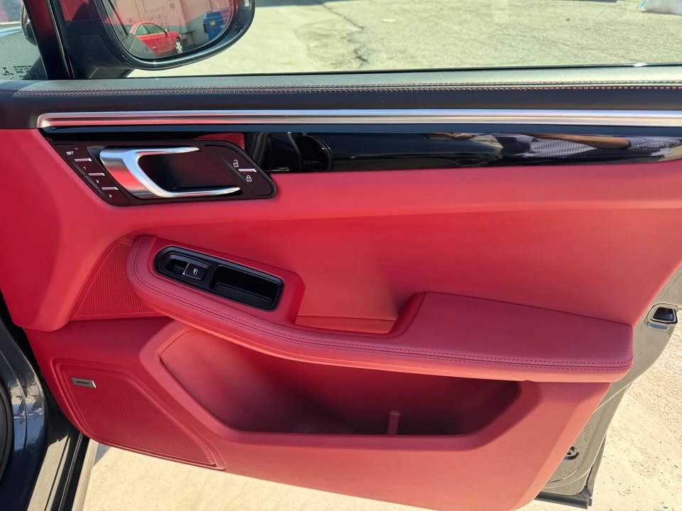 2019 Porsche Macan - Image 8 of 19