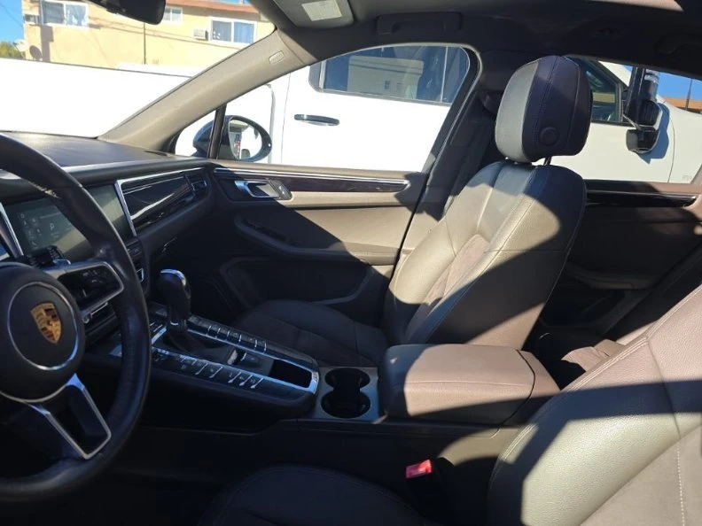 2019 Porsche Macan - Image 5 of 7