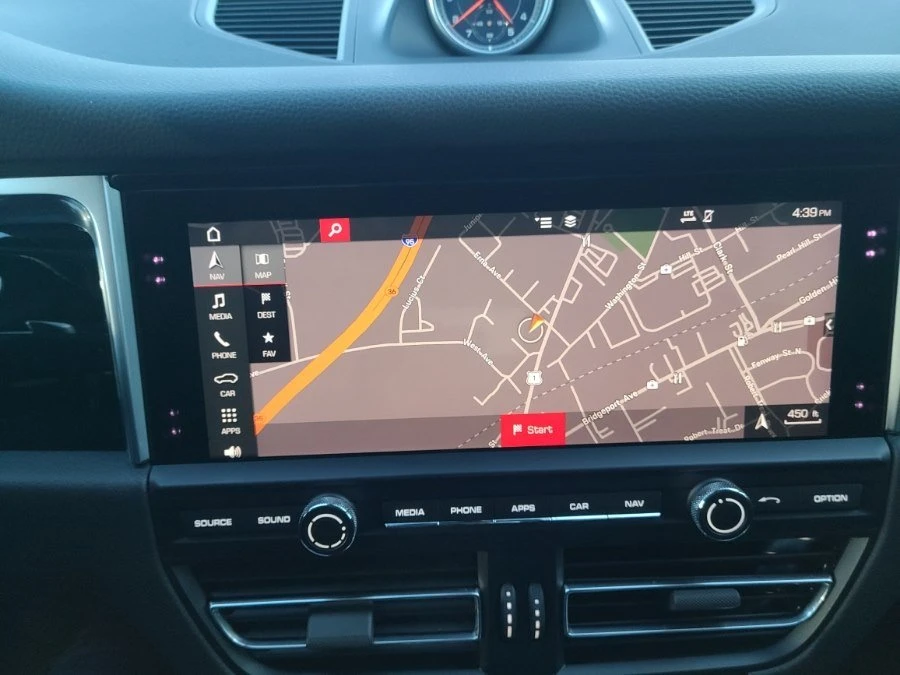 2019 Porsche Macan - Image 13 of 15