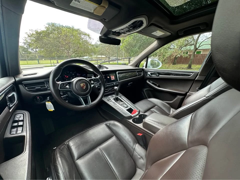 2019 Porsche Macan - Image 10 of 15
