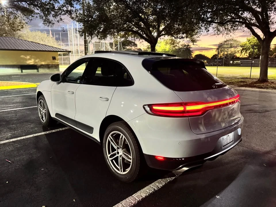 2019 Porsche Macan - Image 7 of 16