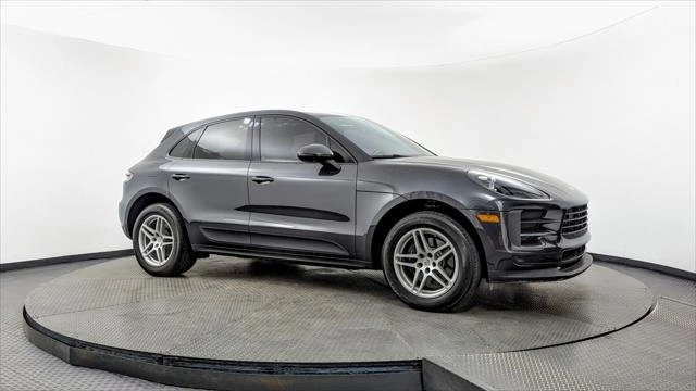 2019 Porsche Macan - Image 9 of 19
